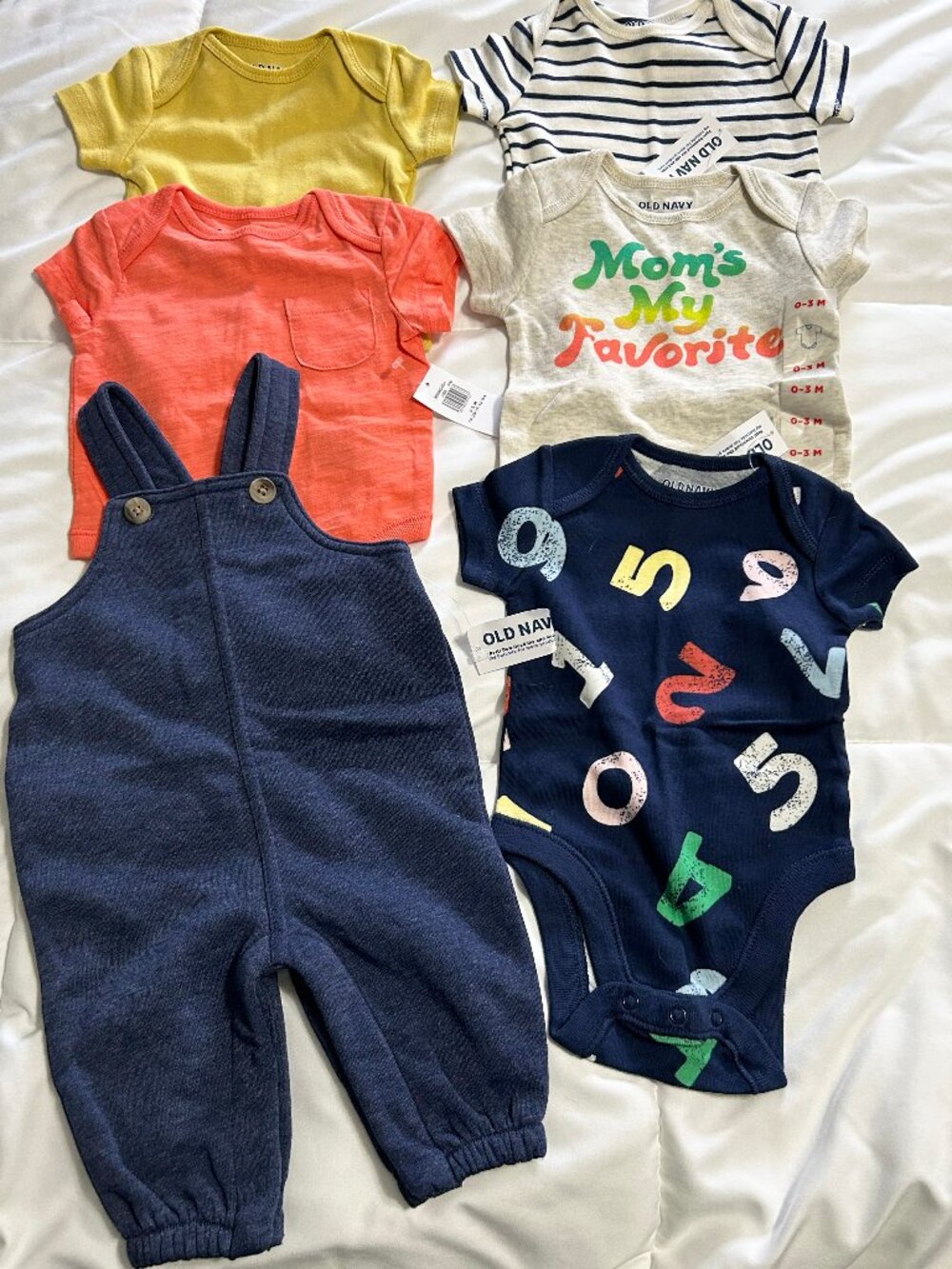 0-3 mos Bodysuit One-piece short sleeve overalls Old Navy - Lot of 6 NWT